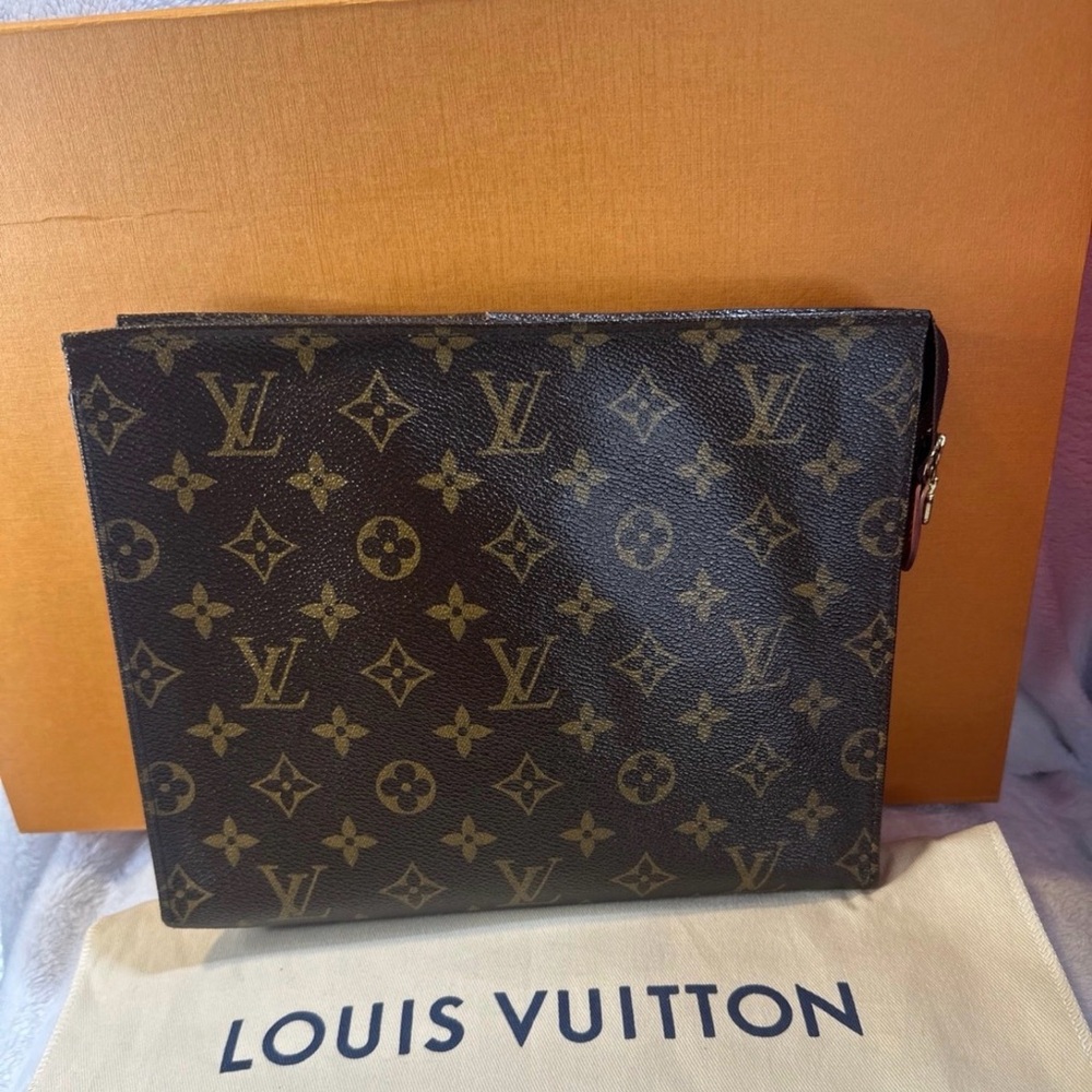 Louis Vuitton  Toiletry 26 Bag in Monogram Canvas